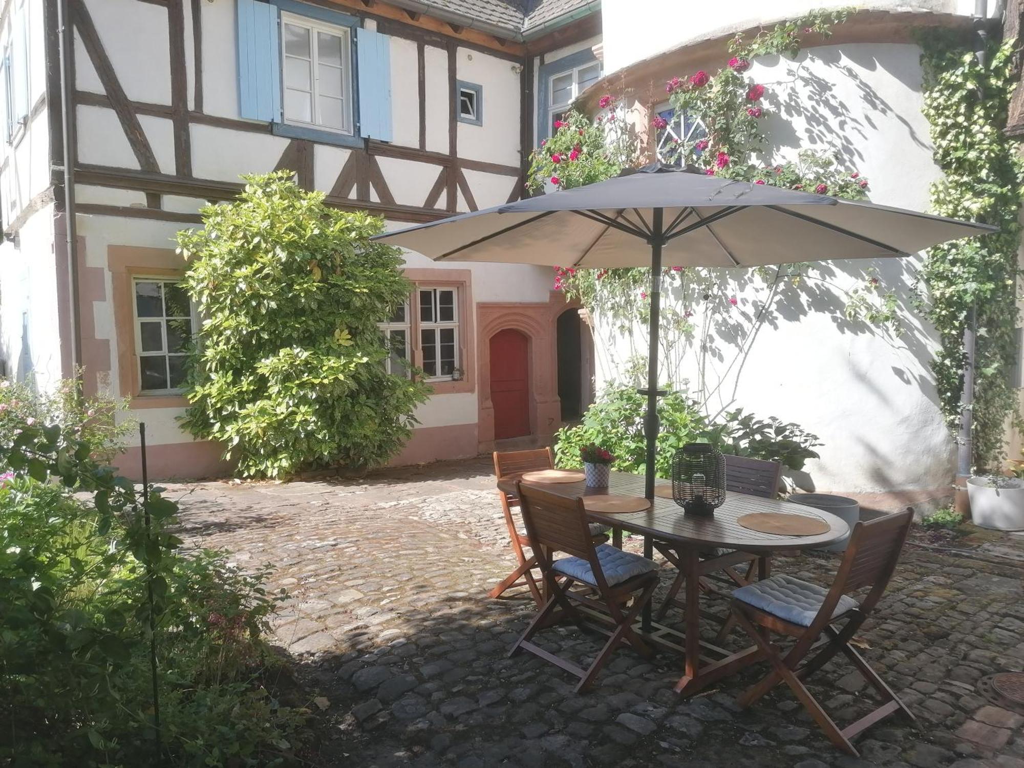 Maison Kobold Xvie Siecle Wissembourg Bilik gambar